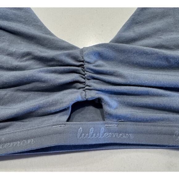 Lululemon Women’s Light Baby Blue Cut Front Side Bralette Wireless - Picture 4 of 4